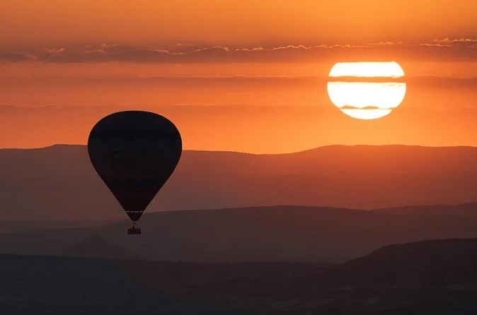 Turquaz Balloons: vuelo al amanecer y brindis